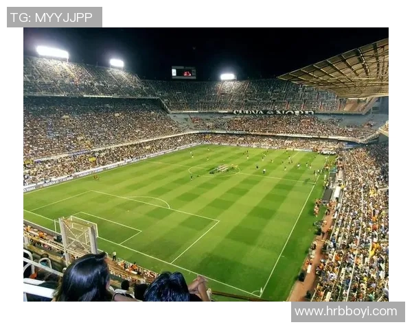 高足弓困扰下依旧闪耀绿茵的传奇足球巨星成长故事